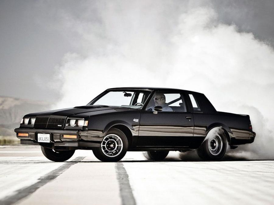  Buick Regal Grand National 1984 года  (фото 17 из 29)
